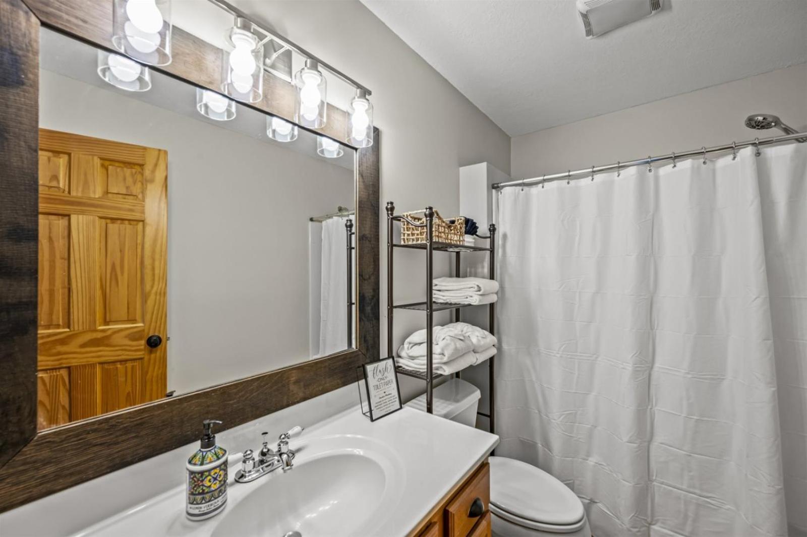 Hidden Star Hideaway-Blackberry Farm-Smoky Mtn Nat Park-Hot Tub- Fire Pit- Fenced Yard- Pet Friendly Walland Exterior foto